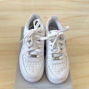 White Nike Men's Air Force 1 Sneakers